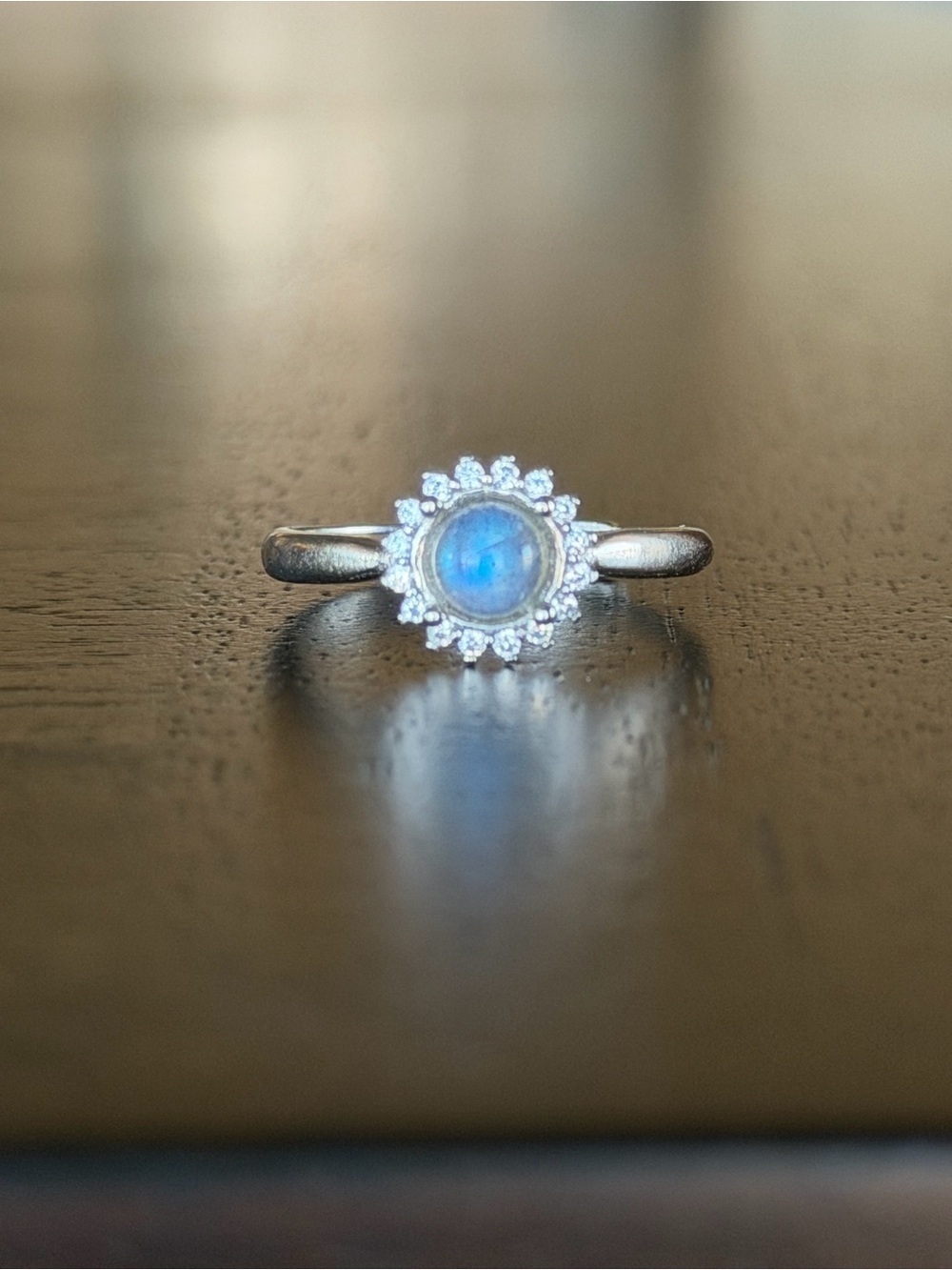 Pt950 Platinum Moonstone Halo Ring - Blue Moon Glow